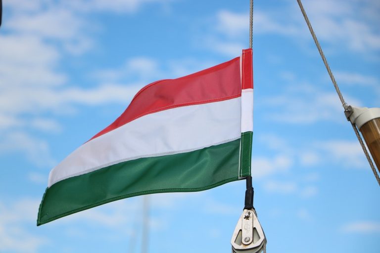 Угорщина погрожує Україні санкціями ЄС через Закон «Про освіту»