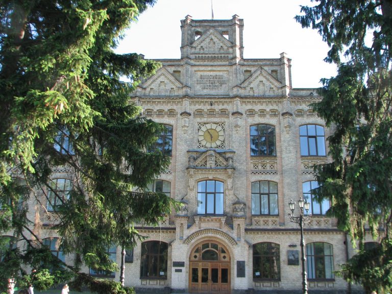 Чи закриють єдиний в Україні факультет з підготовки в ракетно-космічній галузі: роз’яснення