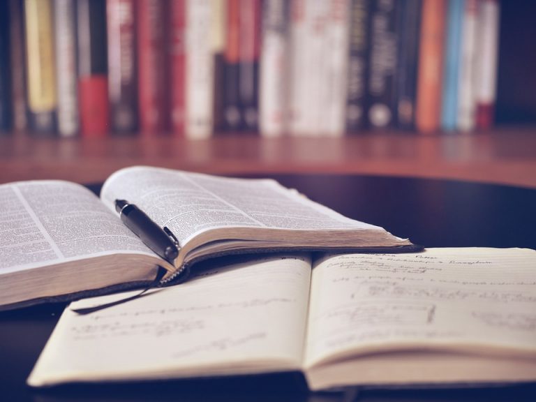 МОН опублікувало переліки рекомендованої навчальної літератури для шкіл