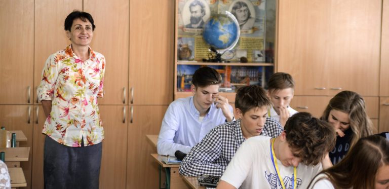 Платформа Classtime: як інноваційний інструмент допомагає на уроках
