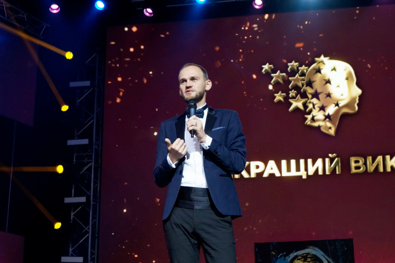 Найкращим вчителем України у 2018 році став Олександр Жук
