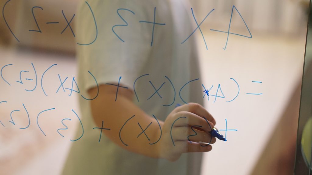 14 % 4-класників не володіють базовими математичними знаннями: Звіт з математичної компетентності