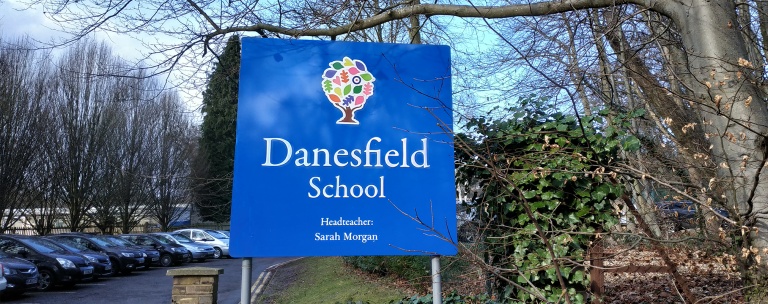 Школа, де замість парт — жива природа: як влаштована Danesfield School у Британії