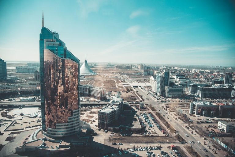 Казахстан надасть українцям 160 стипендій на навчання у вишах