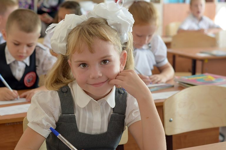 Дітям пропонують видавати свідоцтва про початкову освіту