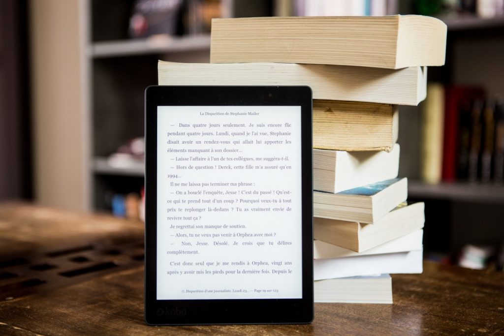 Найбільше освітнє видавництво відмовляється від паперових книг