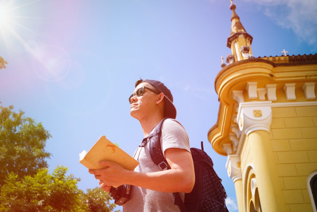 Випускники з Криму та Донбасу можуть продовжити вступ в українські училища без паспорта та атестата