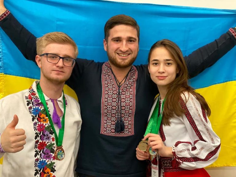 Українські учні перемогли на міжнародному конкурсі наукових проєктів