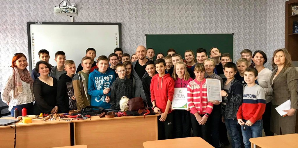 «Перша професія» відкрила гурток у чернігівській школі-інтернаті