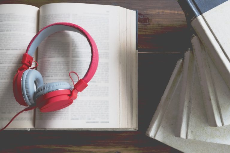 Під час карантину Amazon відкрив безкоштовний доступ до дитячих аудіокниг