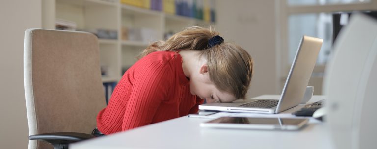 80 % американських вчителів відчувають вигорання під час дистанційки