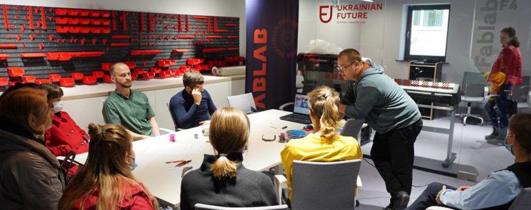 Бізнес-інкубатор «Ukrainian Future»: що це таке та чому тут чекають на вчителів та учнів