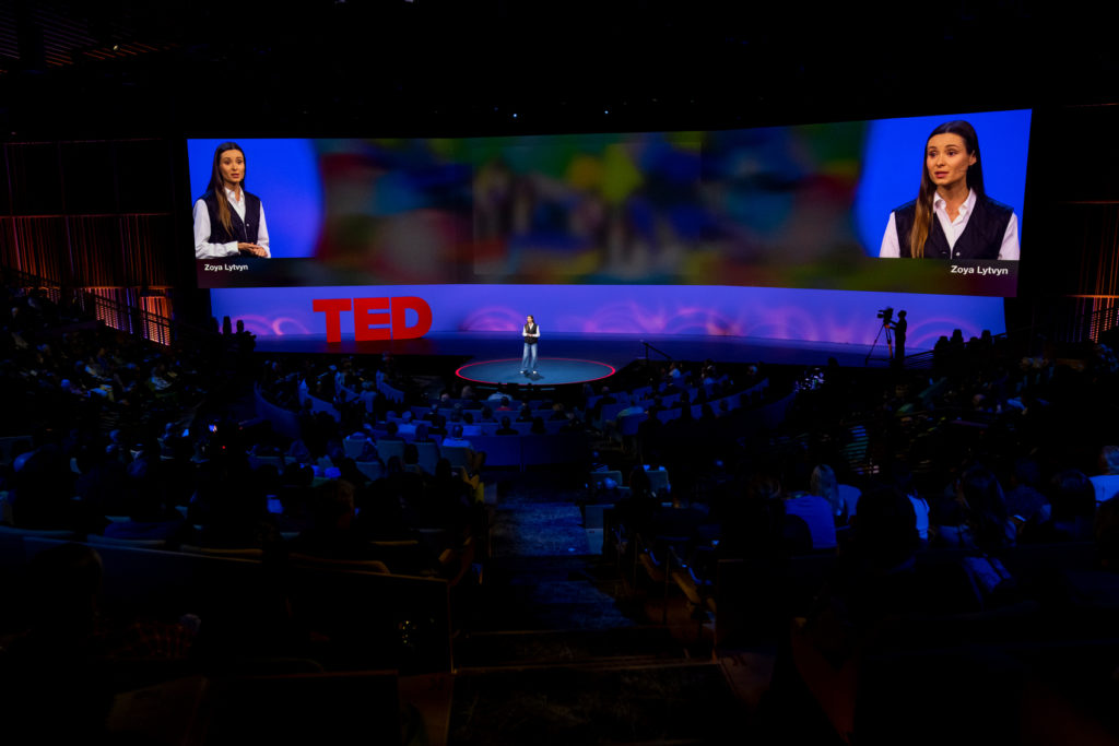 Зоя Литвин розповіла світу на TED, як Україна бореться за освіту дітей