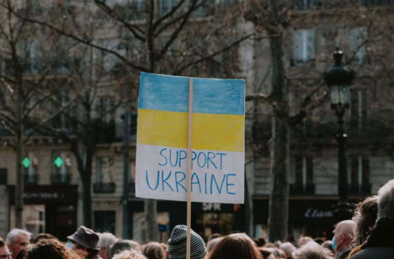 Скільки шкіл повністю знищила Росія: цифри від МОН