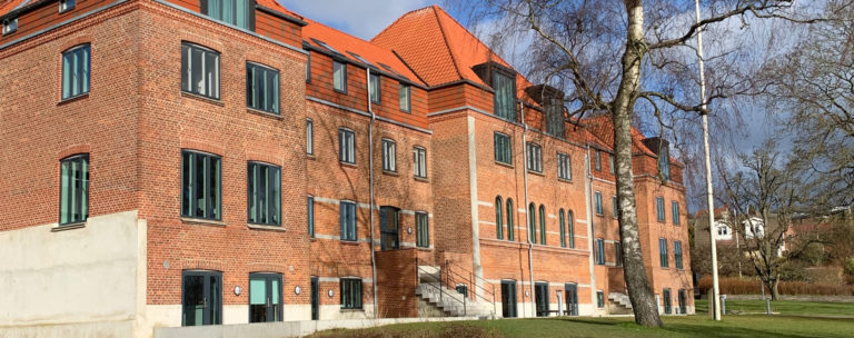 Без оцінок та екзаменів: як це — навчатися у данській вищій народній школі?
