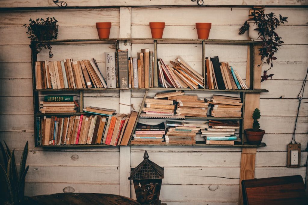 Опублікували список 40 українських книжок, які варто прочитати дітям