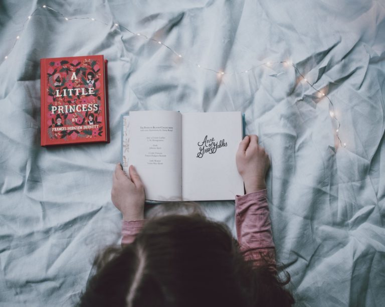 Книжка під подушку: веселі та затишні історії у подарунок