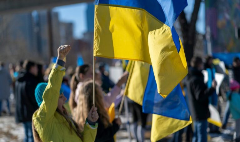 Урочисте єднання у тривожну годину: що варто знати про День Соборності України