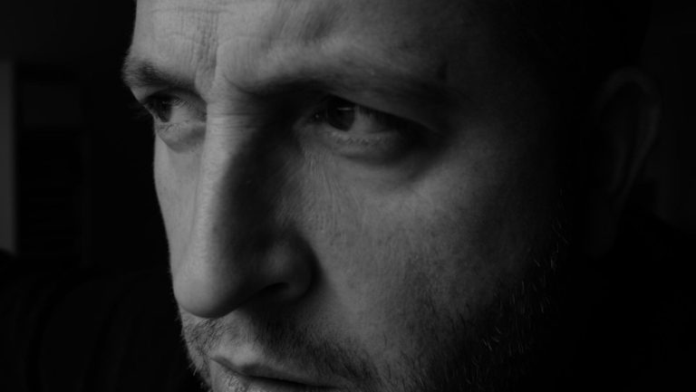 Тільки не відвертайтесь: 9 правил спілкування з ветеранами, які повернулись із війська
