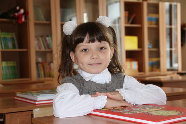 Які вимоги до шкільного одягу в Україні? Служба освітнього омбудсмена надала роз’яснення
