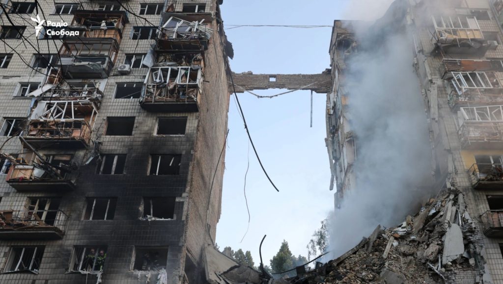 Як вижити під завалами: поради Госпітальєрів та ДСНС