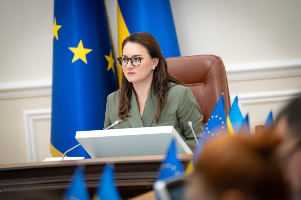 Проєкт Держбюджету на 2026 рік: які покращення чекають на вчителів