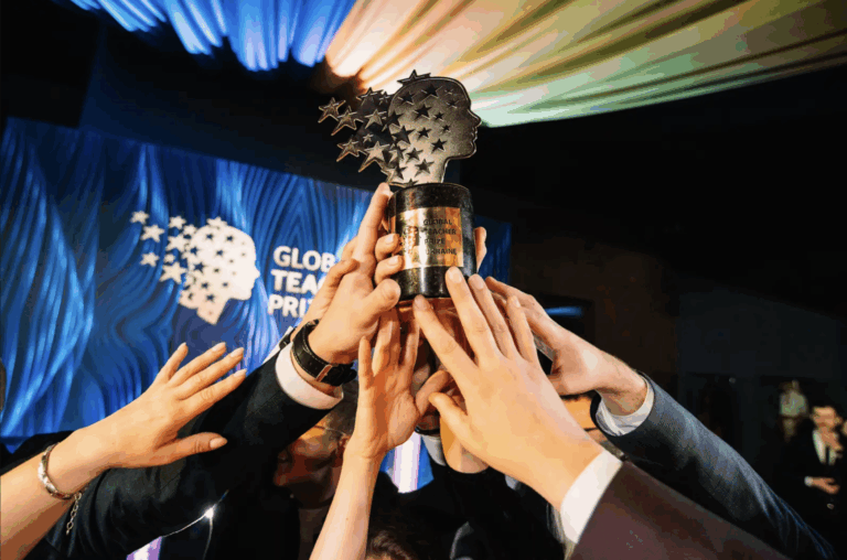 Мільйон гривень на вчительську мрію: усі можливості премії Global Teacher Prize Ukraine 2025