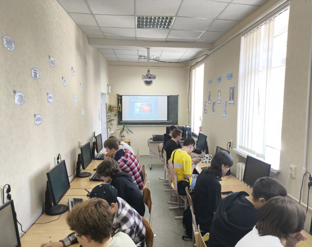 Вчителям: Як Україна стала прикладом освітньої стійкості в умовах війни завдяки EdTech