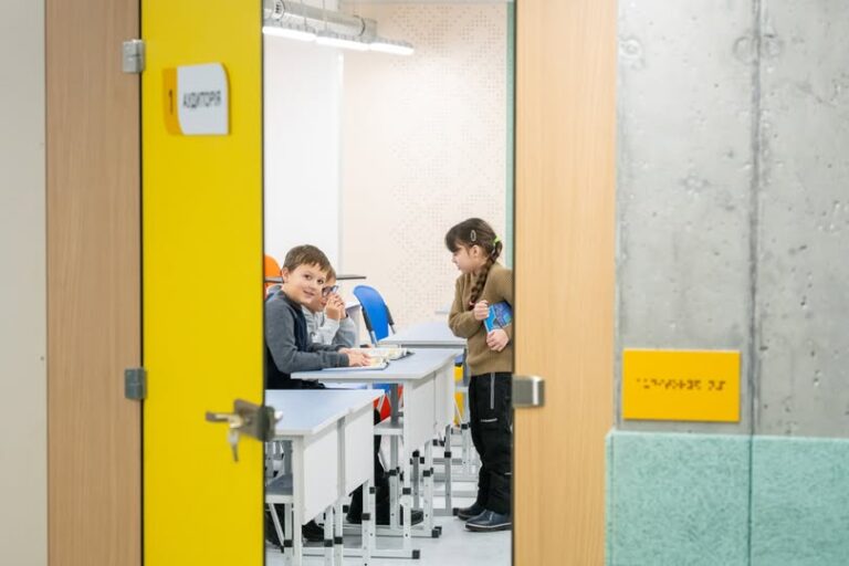 Вже можна подавати заявки на підземні укриття у школах: МОН