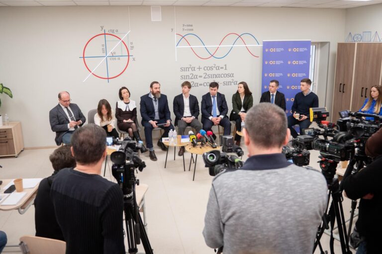 3 роки Оксена Лісового на посаді: звіт МОН про інвестиції в освіту, ставку на вчителя, реформи
