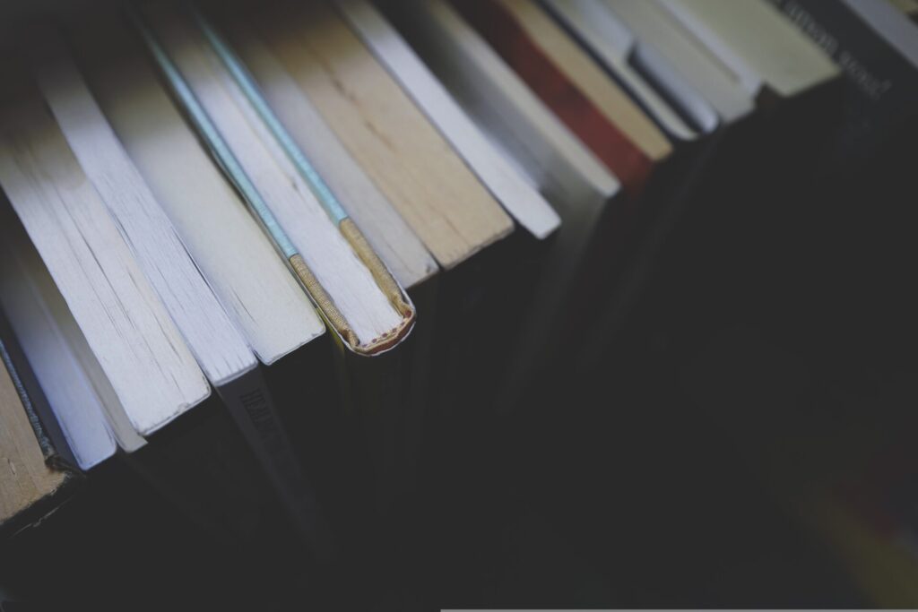 Гранти для молоді, книжки для бібліотек, математичний застосунок: освітні можливості