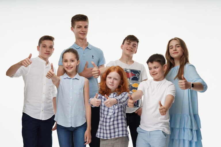 Школа підприємництва та лідерства MBA Kids International відкриває набір на стипендіальну програму для підлітків