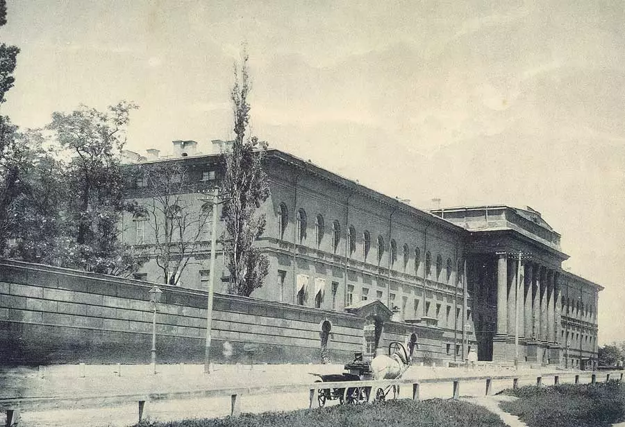 Вчителям: От лачуг до покоев: где и как жили киевские студенты 180 лет назад 3