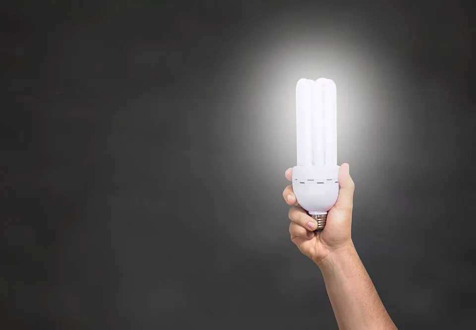 lamp-2663053_960_720