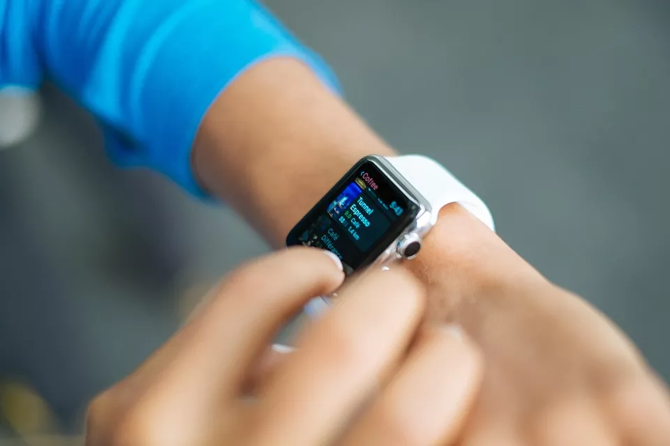 smart-watch-821565_960_720