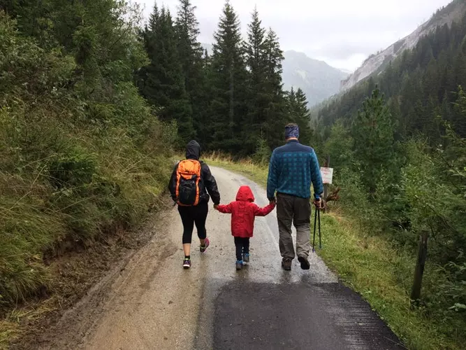 photo-1503431153573-96e959f4d9b7