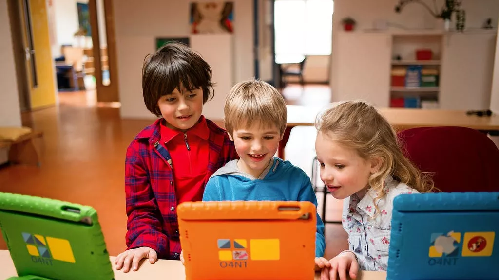 Вчителям: The Steve JobsSchool — індивідуальний план та iPad для кожного учня
