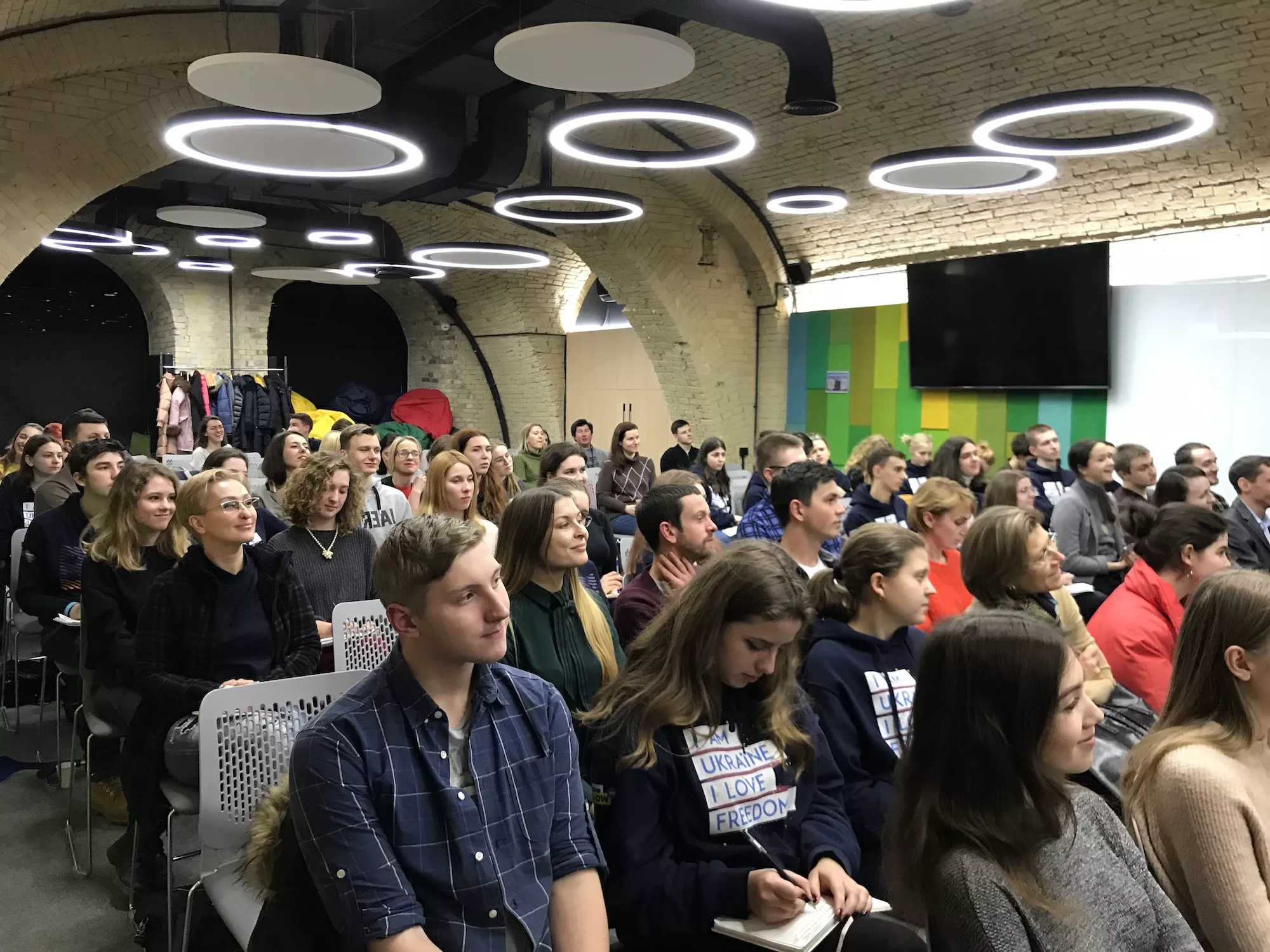 Вчителям: Як написати есе, що допоможе вступити до Стенфорду