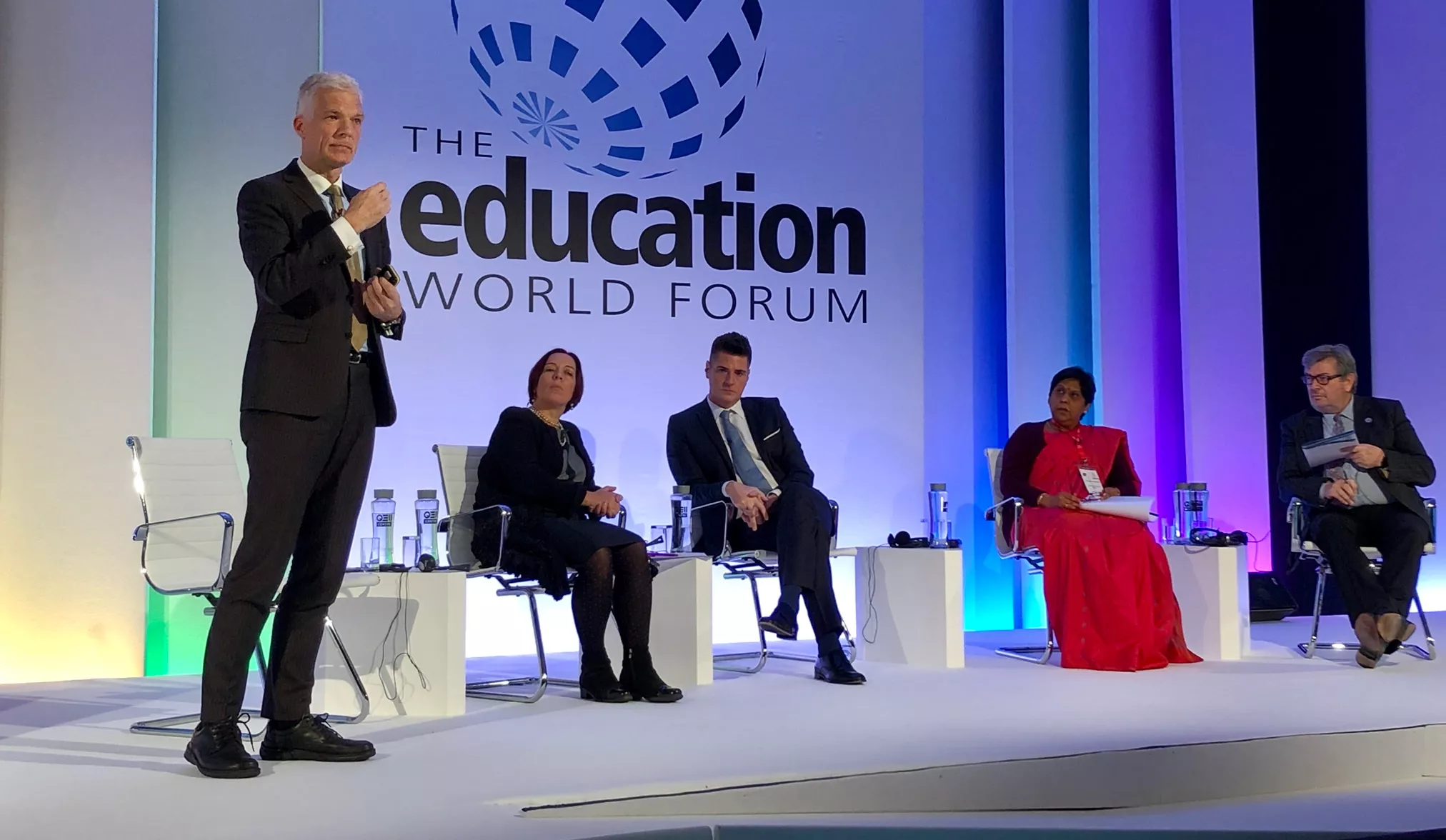 Вчителям: Образование ради будущего: 5 трендов с The Education World Forum
