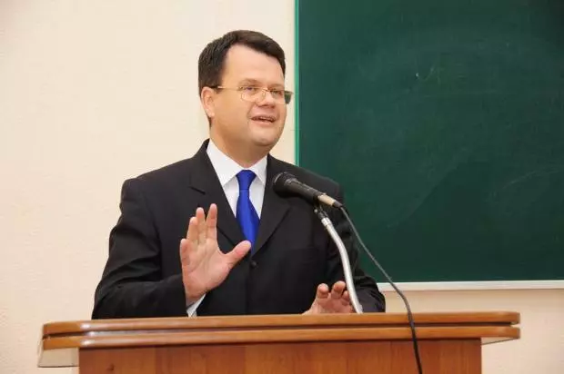 Новини: У міністра освіти з’явилося ще два заступники