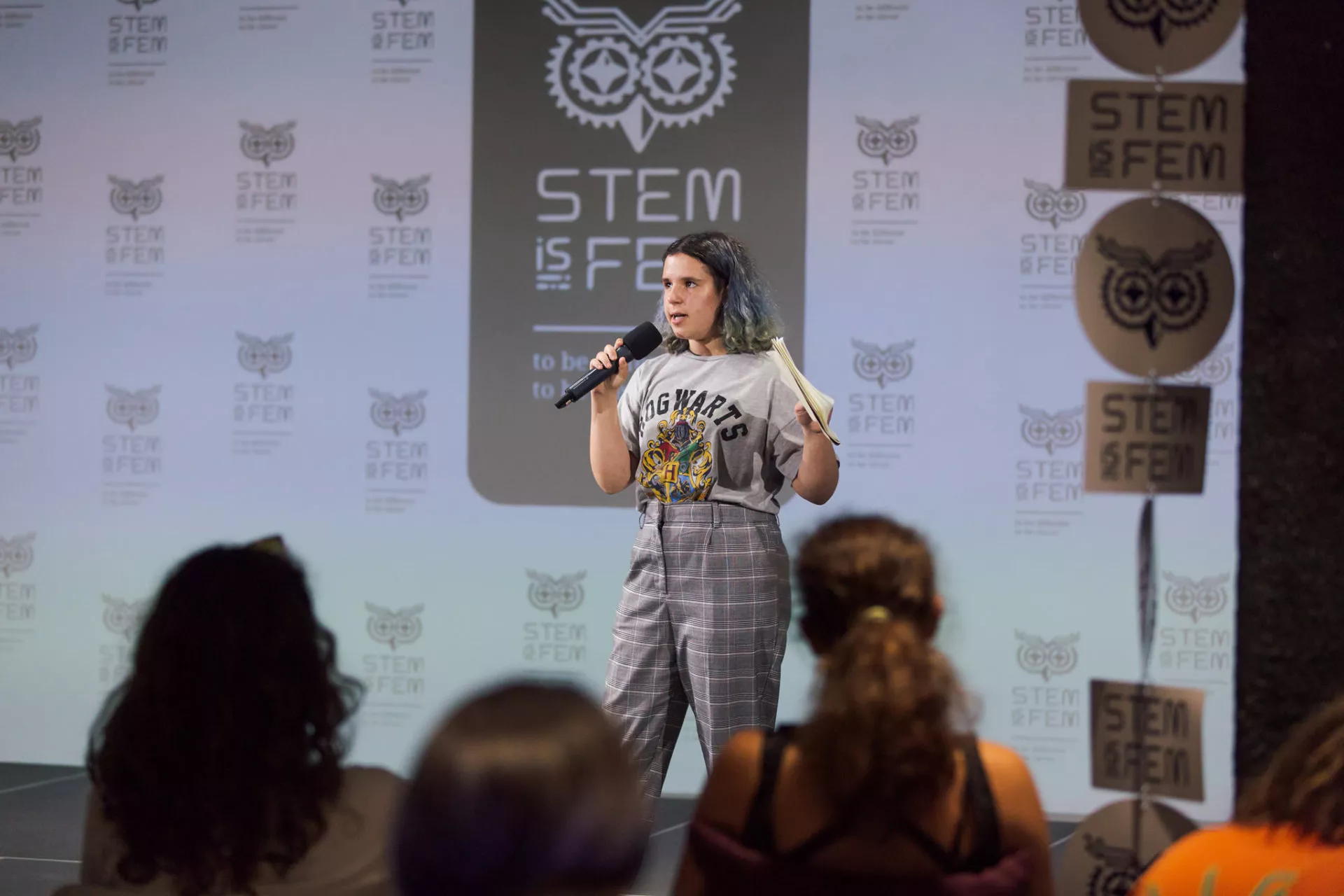 Батькам: (Не)дівчачі професії: як STEM is FEM руйнують гендерні стереотипи