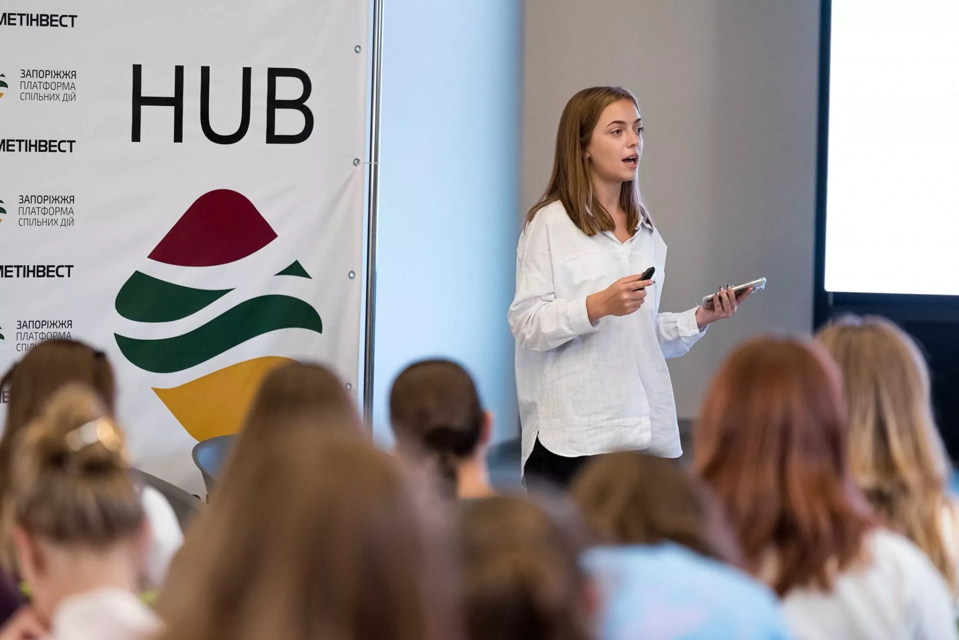 Батькам: (Не)дівчачі професії: як STEM is FEM руйнують гендерні стереотипи