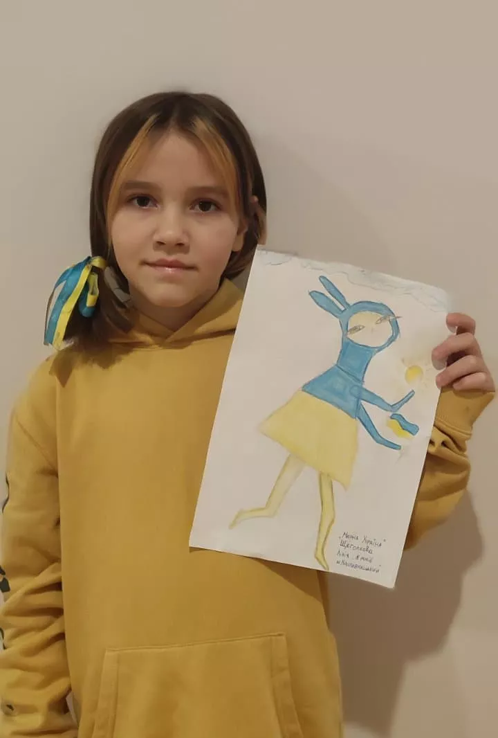 Новини: Тайванські старшокласники надрукують малюнки українських дітей на пакунках із кавою
