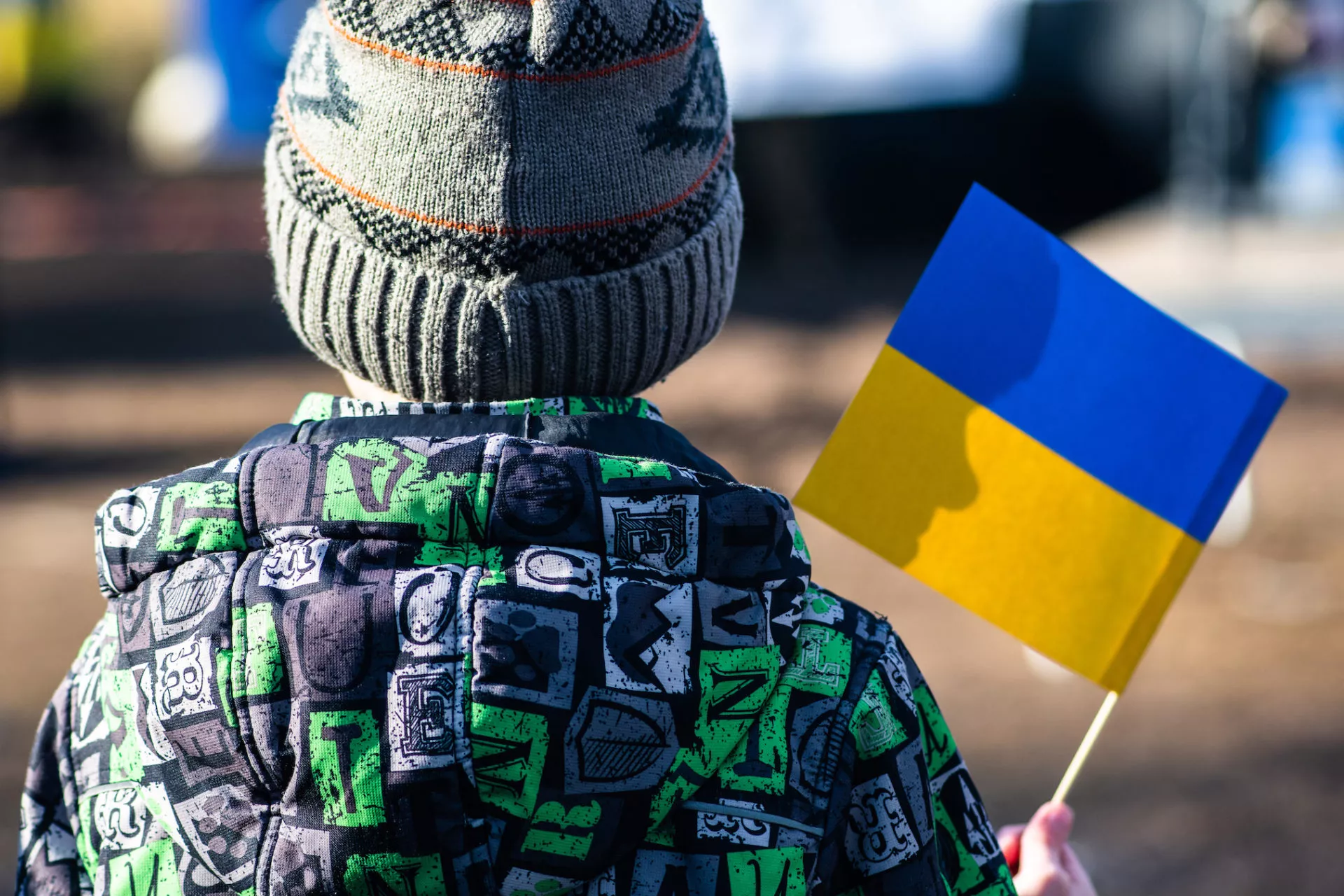 Батькам: Виплати переселенцям: грошова допомога на дітей в Україні та за кордоном