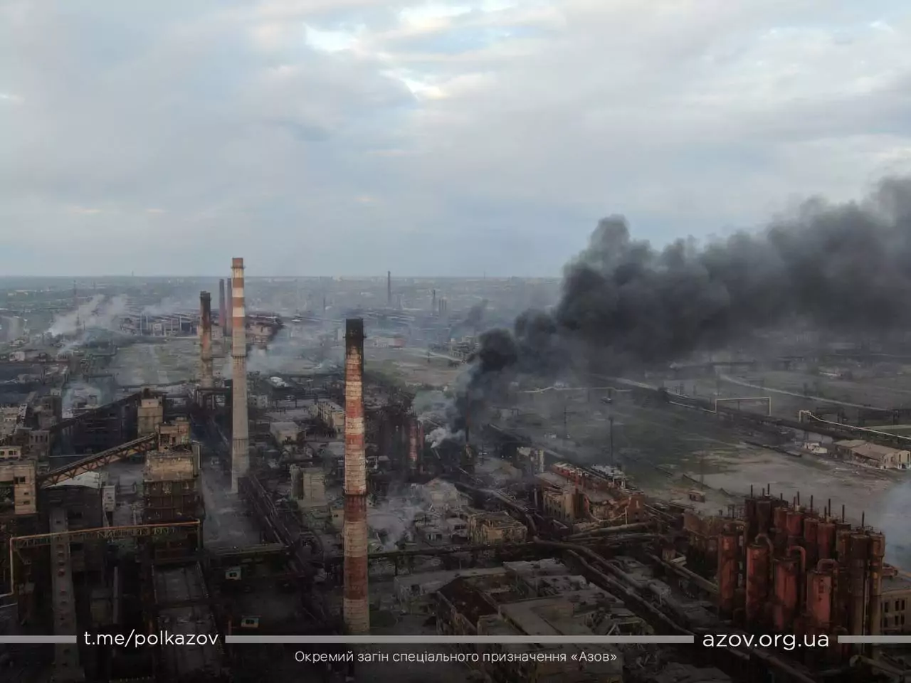 Вчителям: Два місяці з двома дітьми на Азовсталі