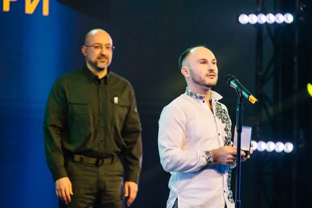 Новини: Global Teacher Prize Ukraine 2022 відзначила вчителів-волонтерів
