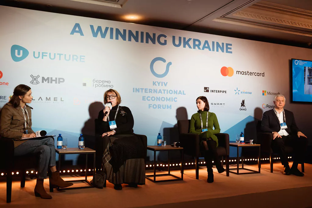 Вчителям: Як повернути українців додому: все про людський капітал