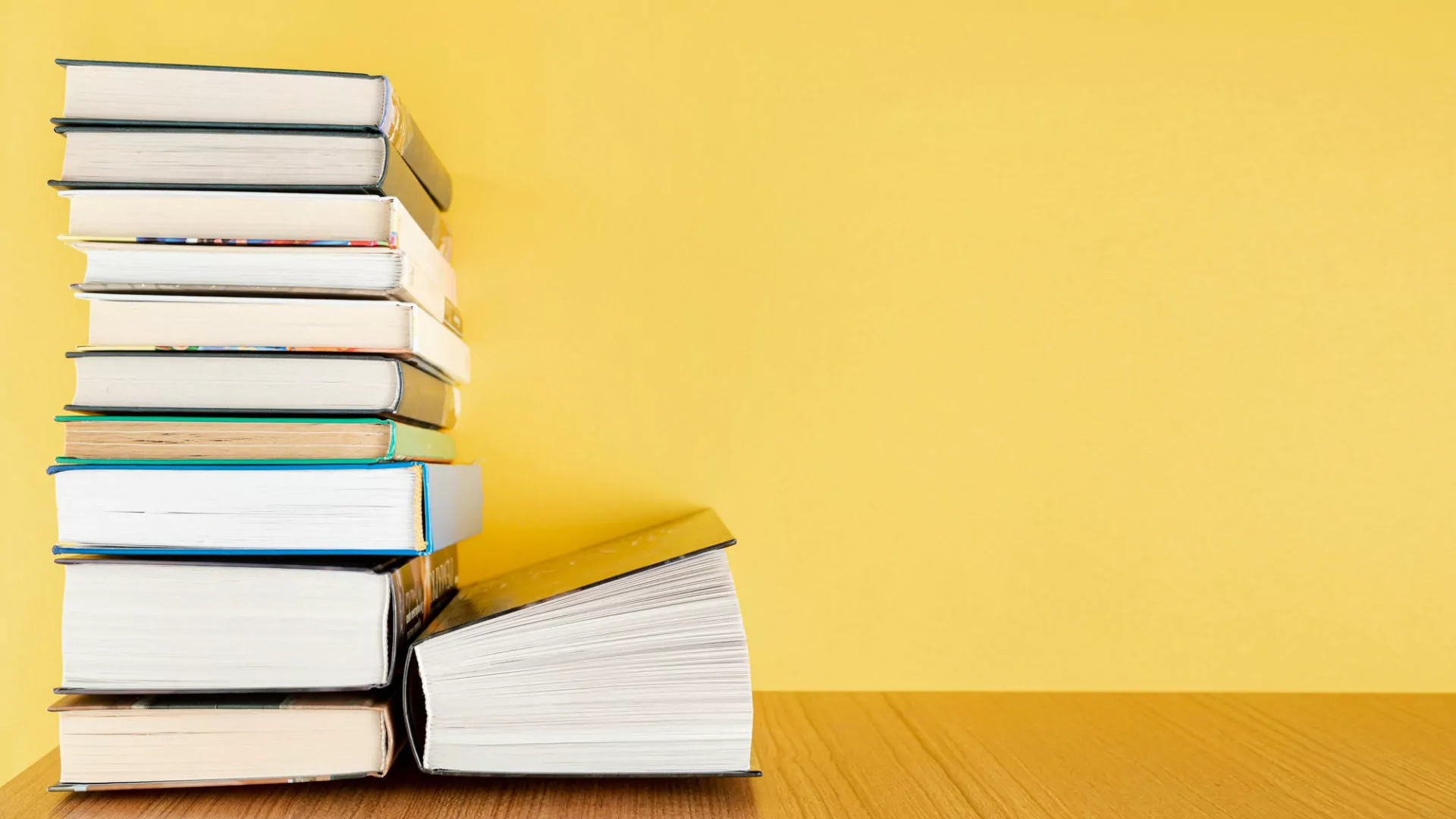 Вчителям: 10 книг, які варто негайно прочитати: поради від фіналістів Global Teacher Prize Ukraine