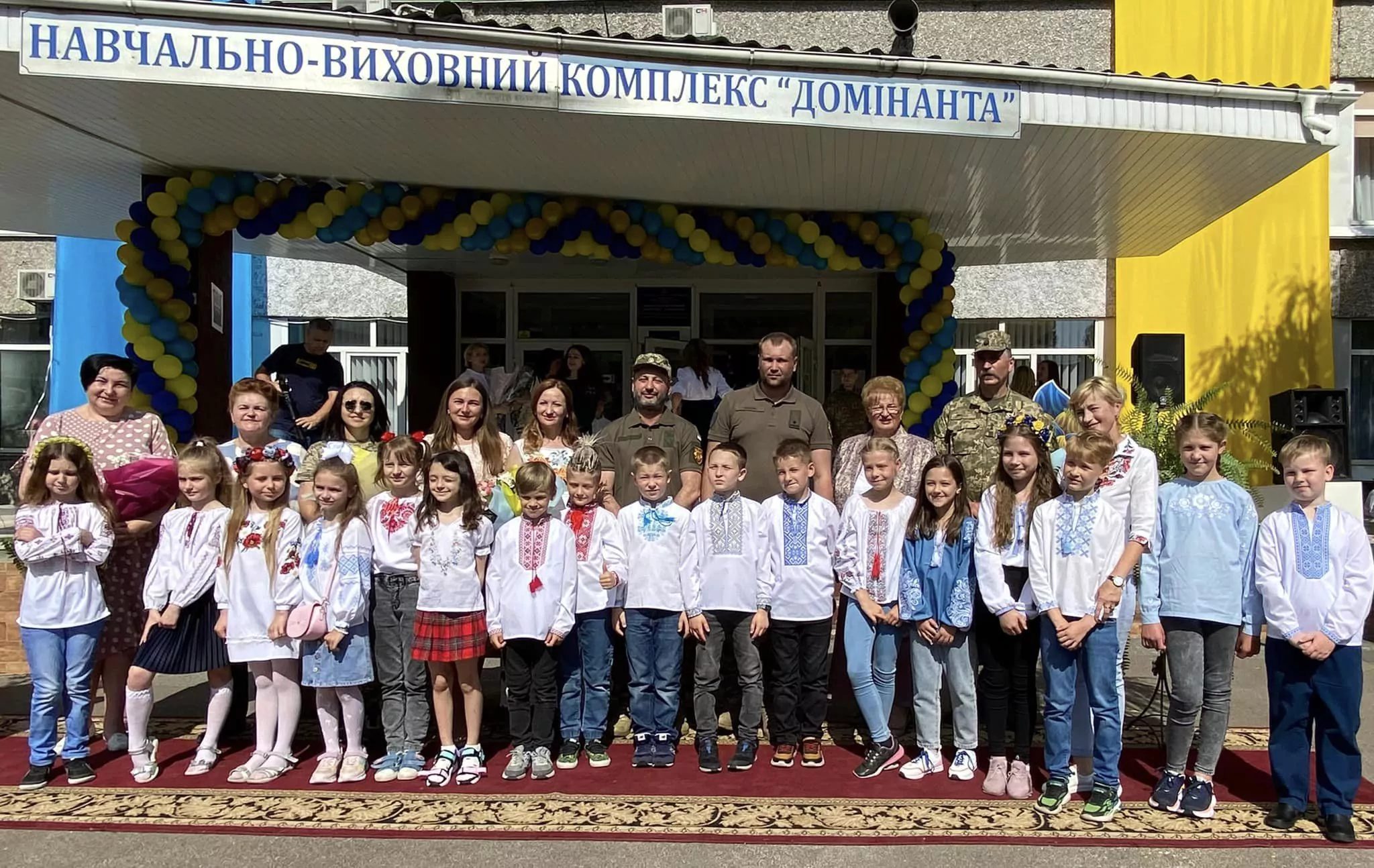Вчителям: Останній дзвоник в Україні у 2025 році: ідеї для свята з подякою ЗСУ