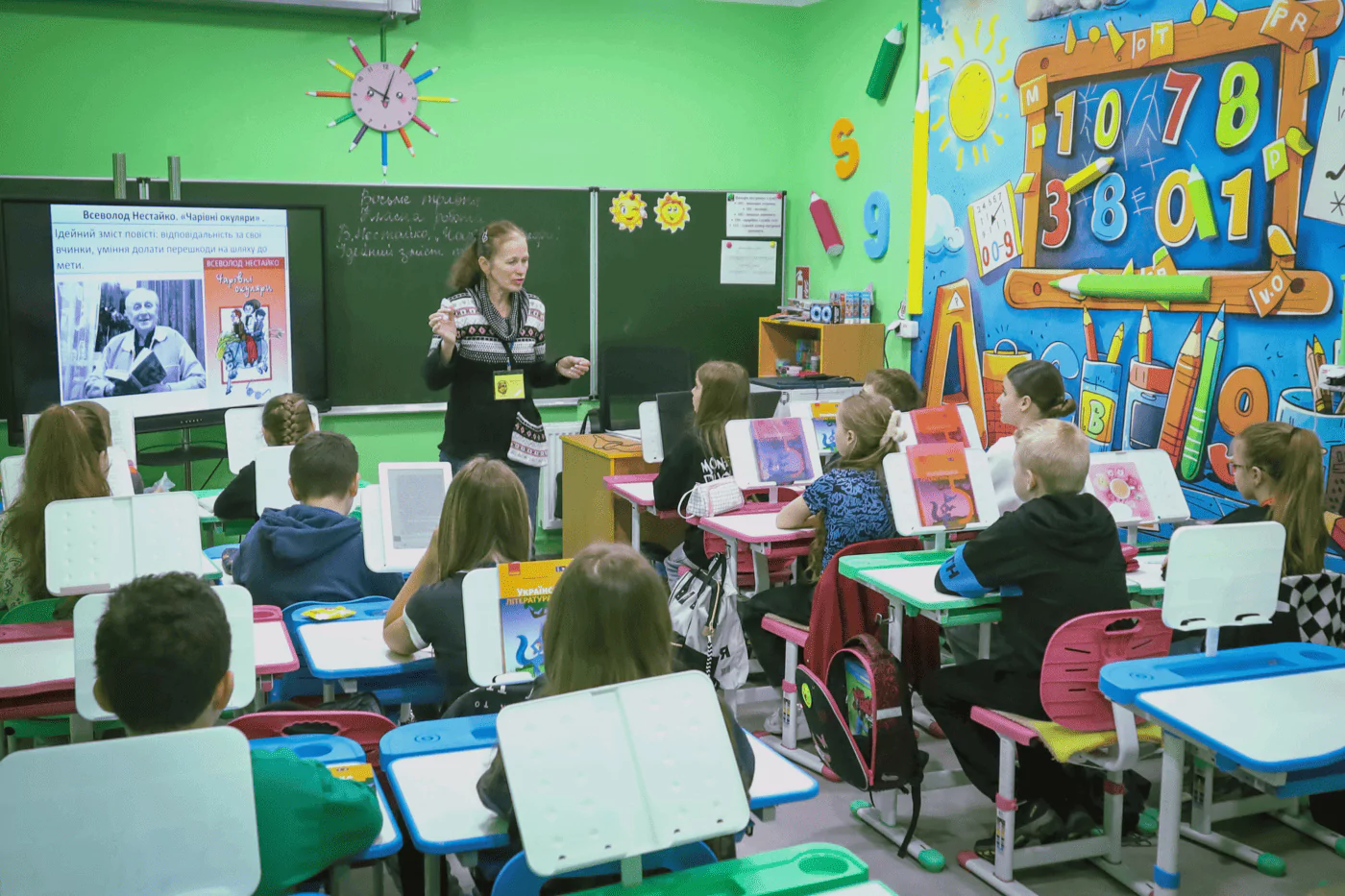 Вчителям: Майже Хогвартс: як навчаються діти в харківській підземній школі